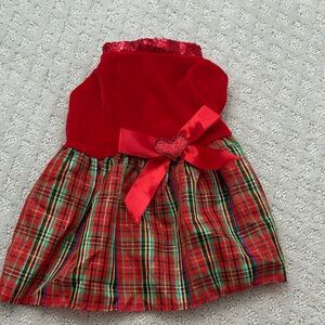 Adorable holiday pet dress marked medium but fits like a small nwot